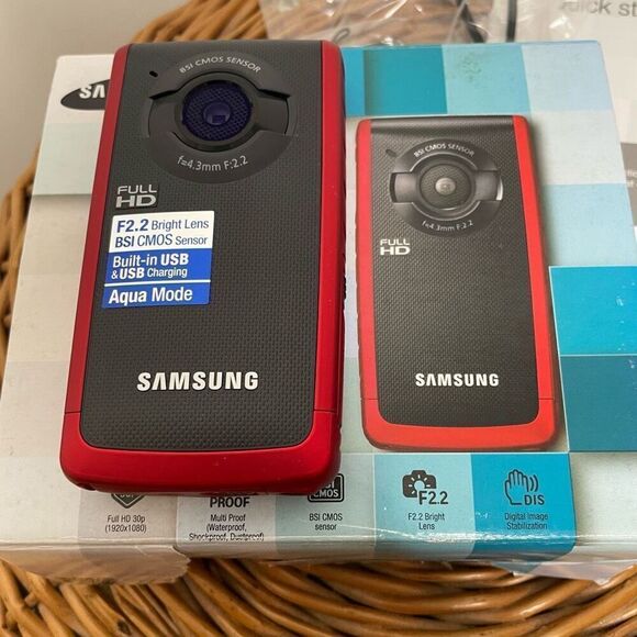SAMSUNG HMX-W200RN XAA FULL HD SHOCK + WATERPROOF DIGITAL CAMERA Red Action - Picture 3 of 8